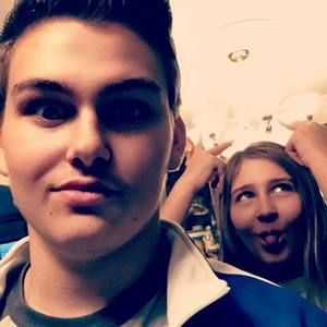 Meet your Posher, Christopher